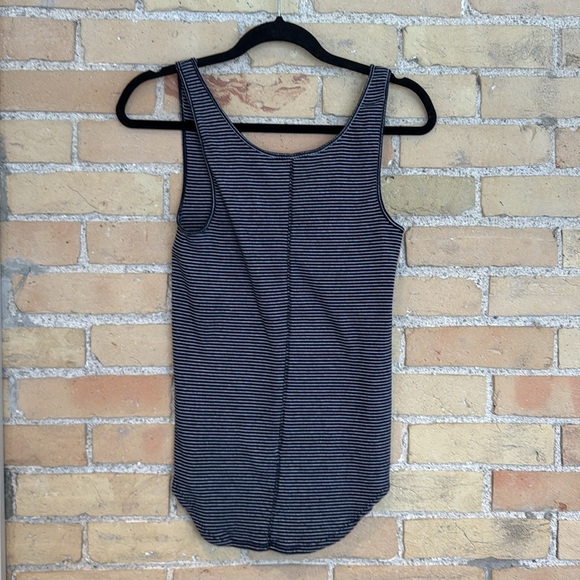 GAP Striped Women's Tank Top - Picture 3 of 3